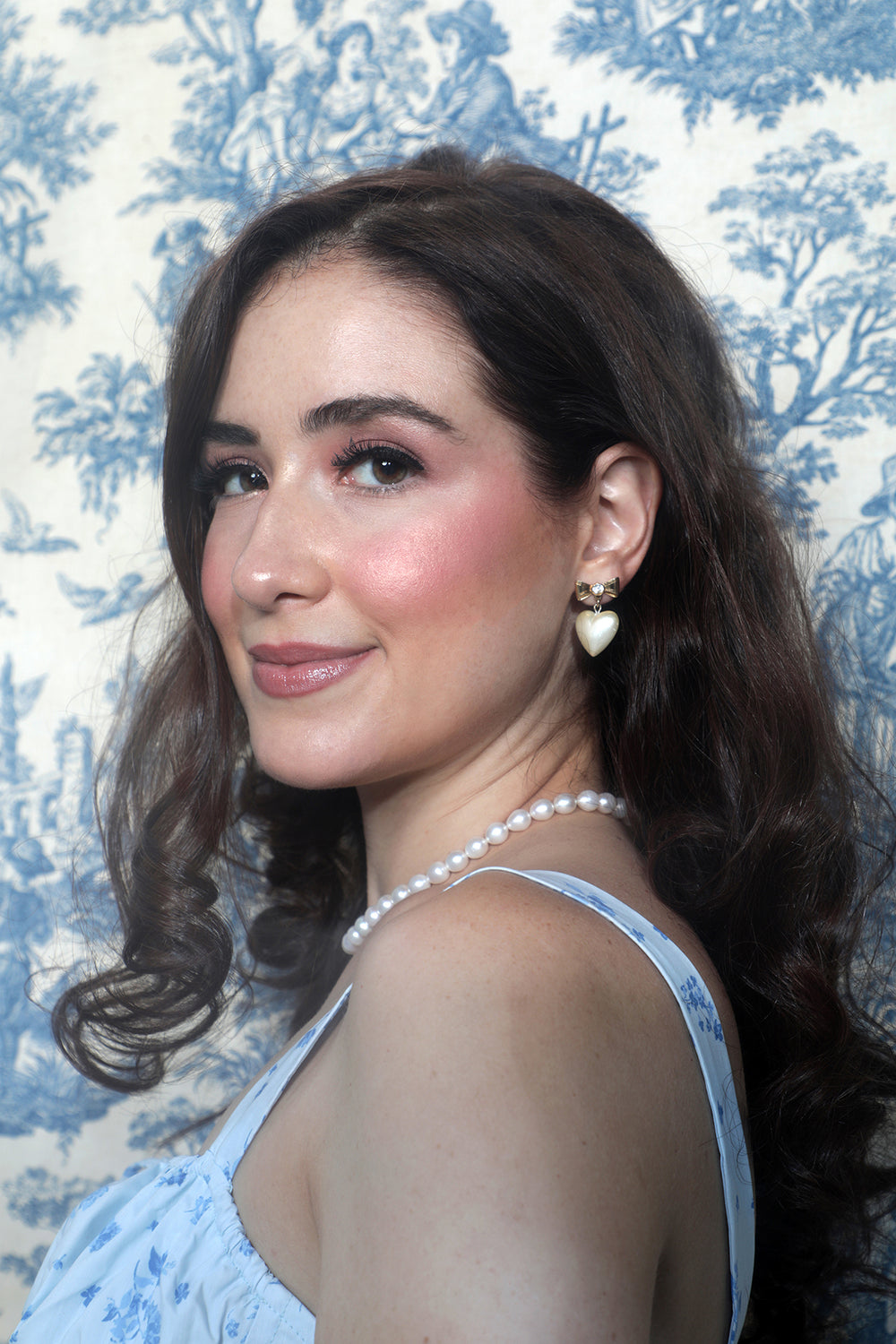 Allison Strong In Her Element – Mint Market