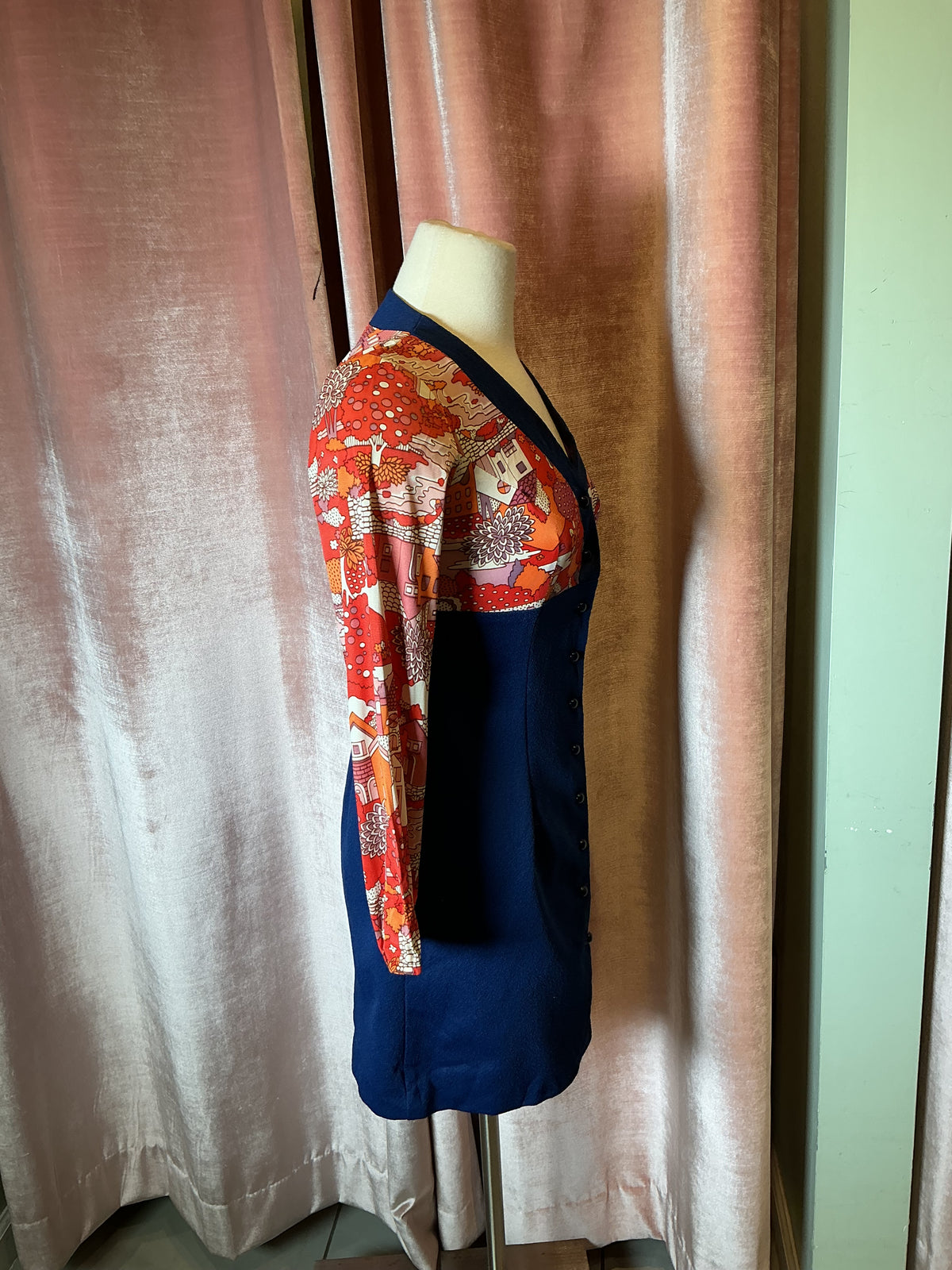 Vintage 70’s novelty print button down mini dress XS