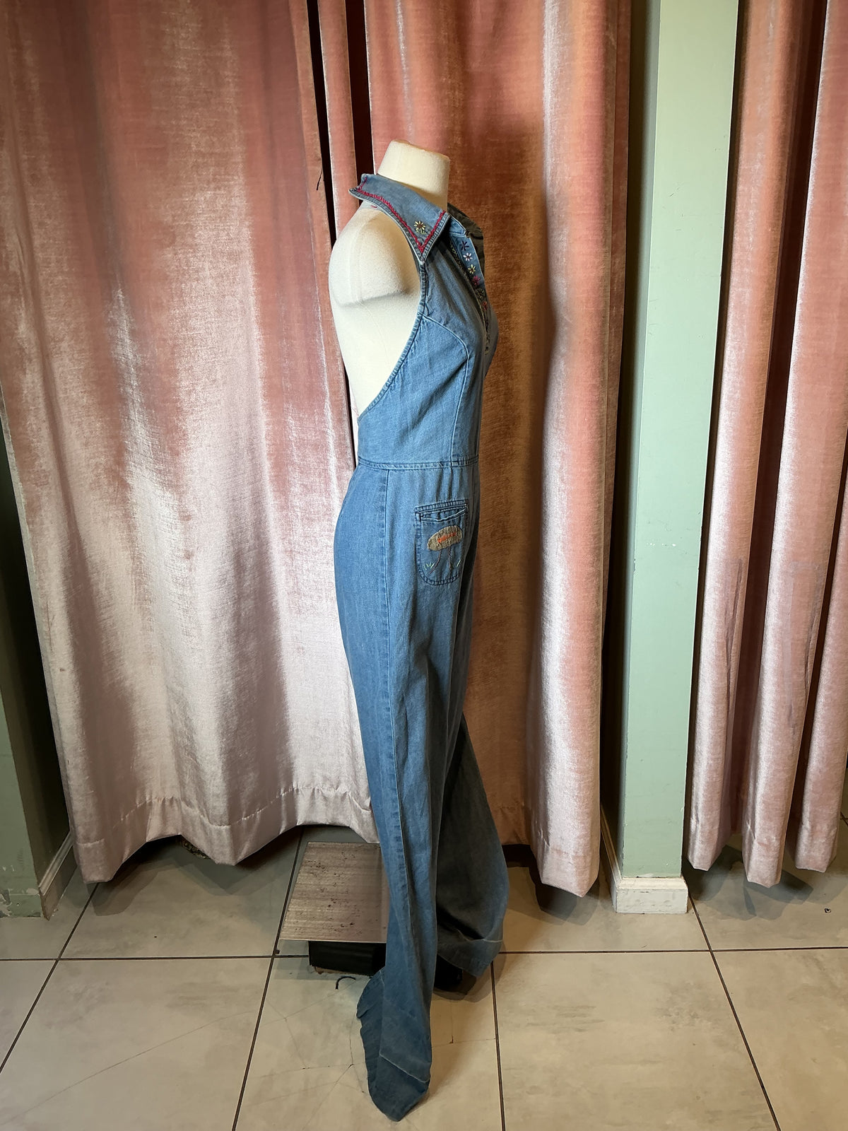 Vintage 1970’s denim collared embroidery hippie Woodstock jumpsuit S