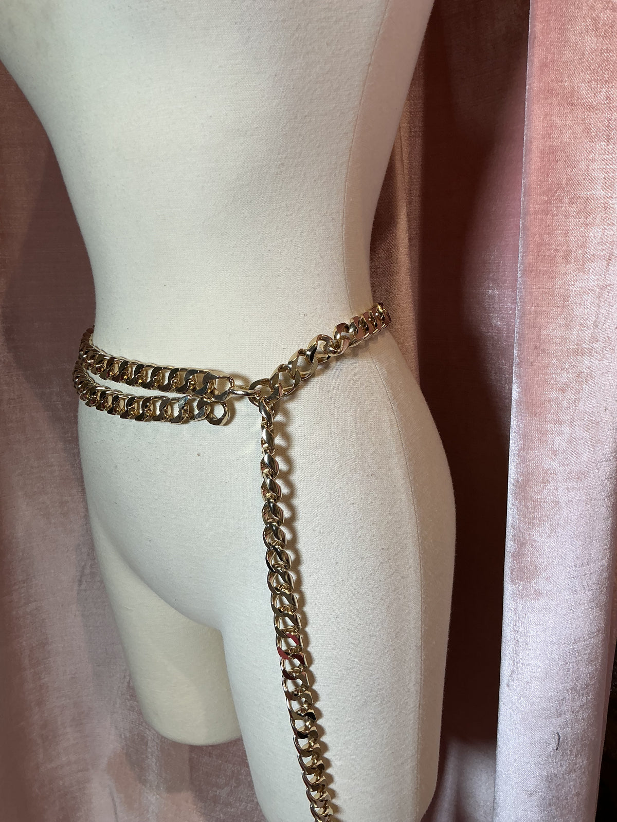 Vintage 1990’s two layer chain belt