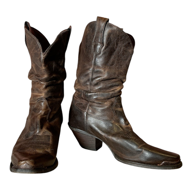 Vintage distressed crush by Durango worn in acid wash brown leather cowboy cowgirl western boots witch metal accents 9.5m
