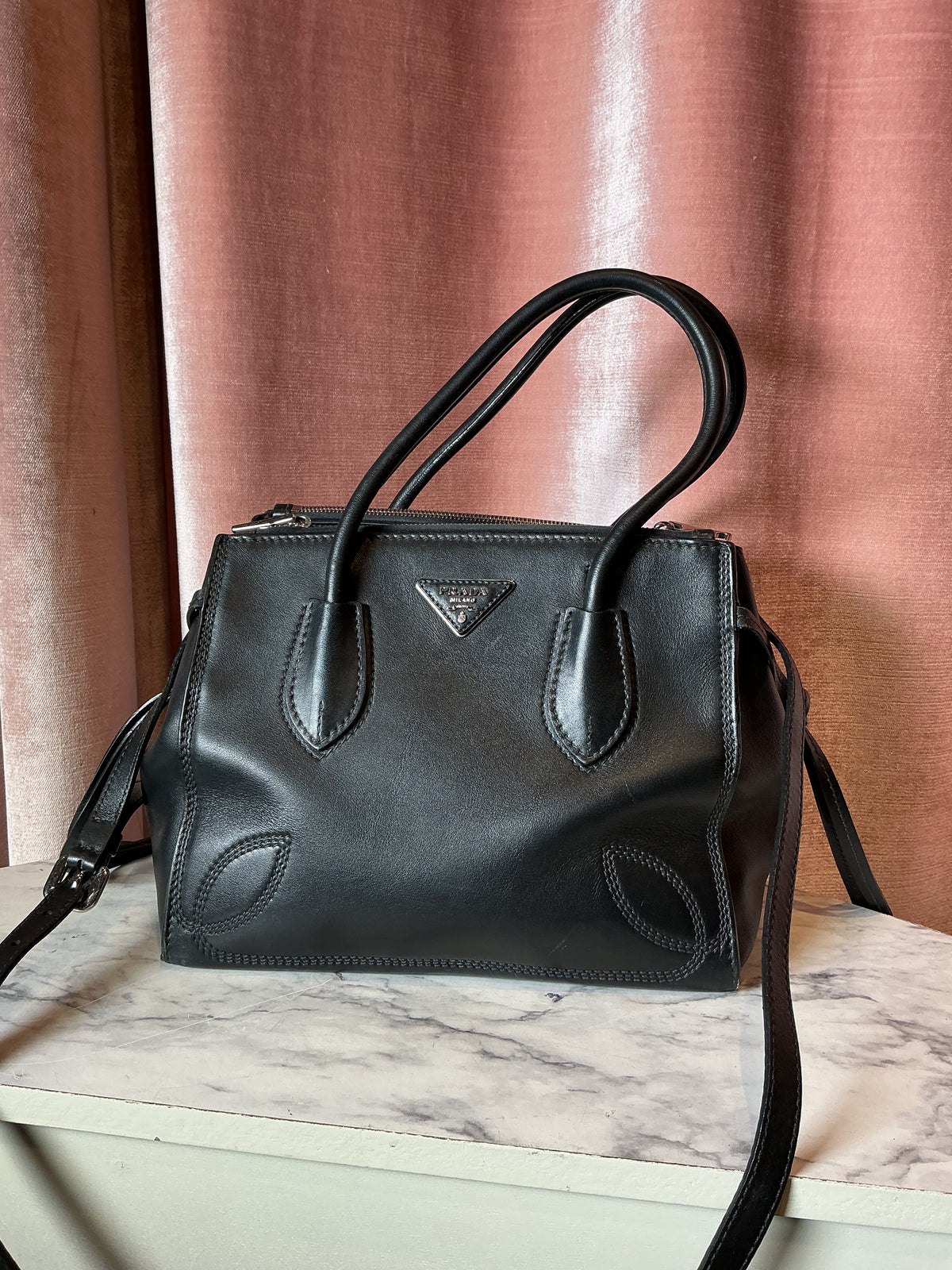 Vintage Y2K classic Black leather Authentic Prada tote crossbody bag