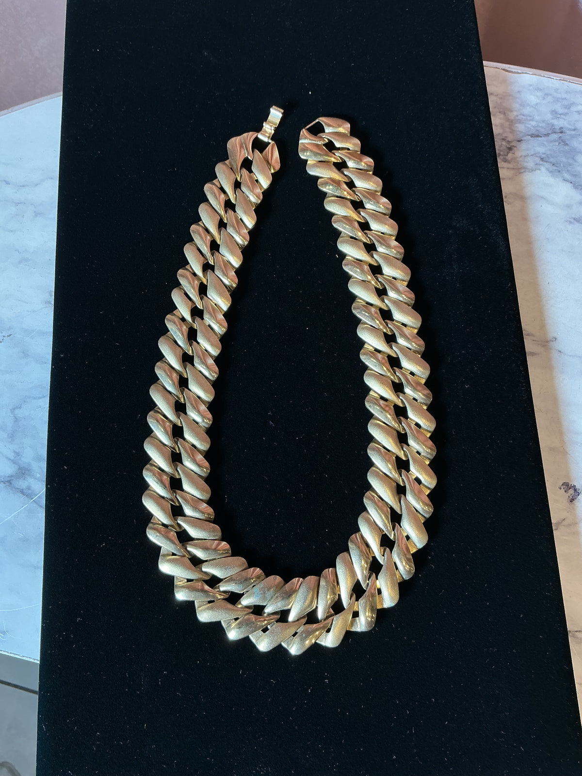Vintage 1980s thick chain link collar necklace