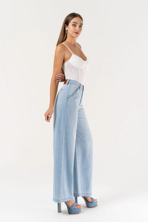 NORI Light Wash Super Soft 31" Inseam Trouser Wideleg