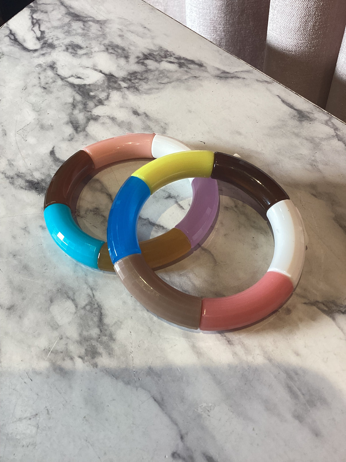 Vintage 1980s multicolor plastic lucite stretch tube bangles