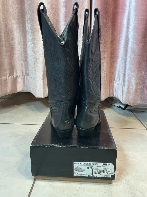 Circles Leather Boots