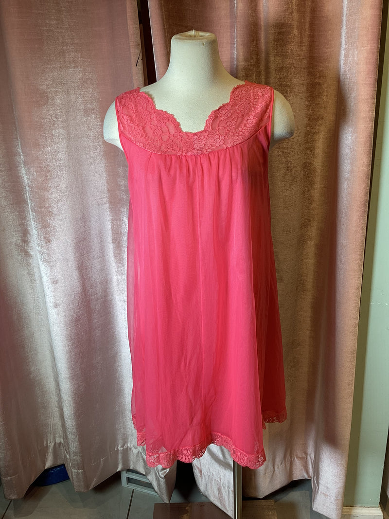 Vintage 1960’s nylon chiffon lace trim 2 pc robe slip dress set