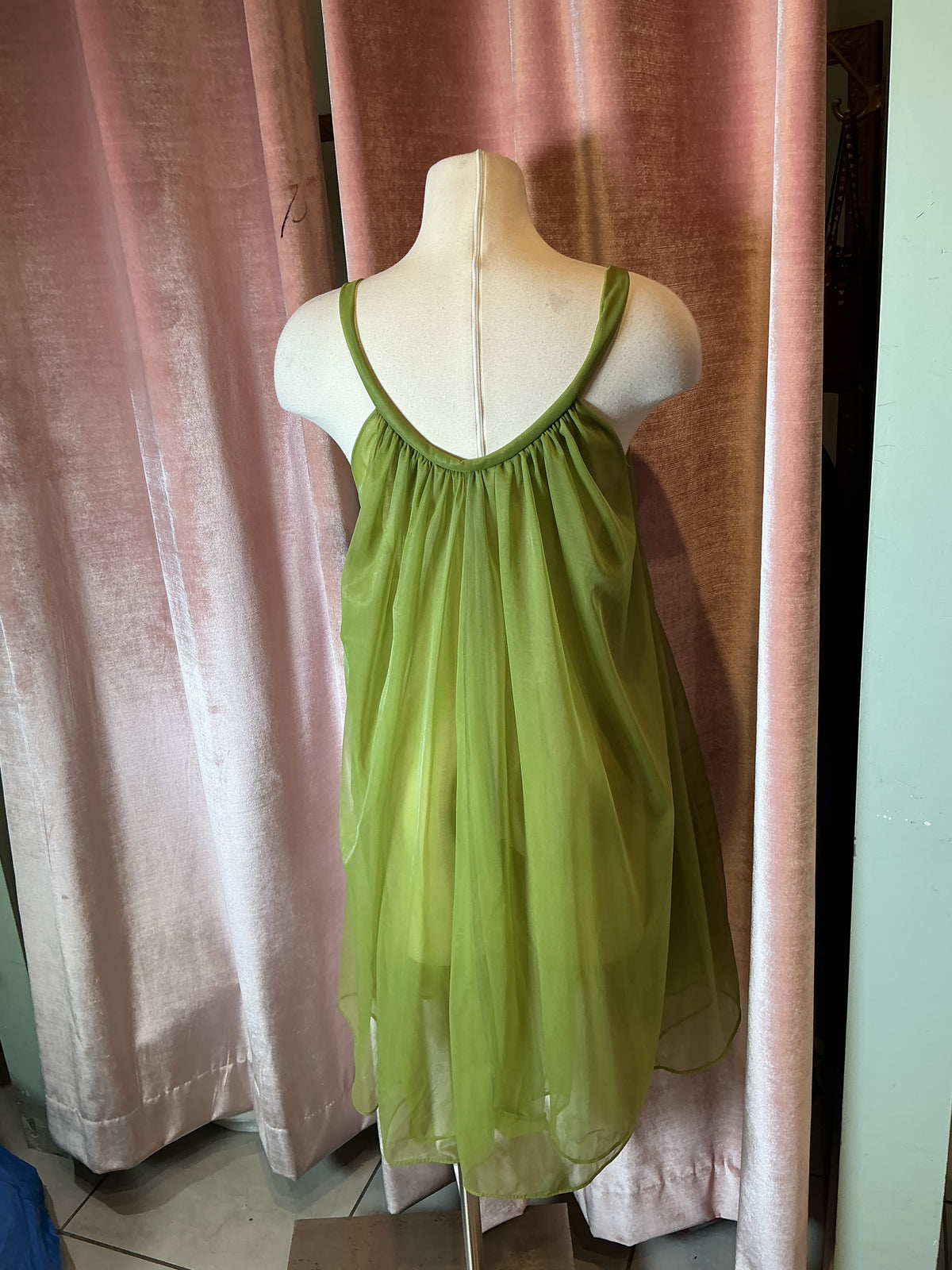 Vintage 60’s Green Empire Waist Flowy Nylon Chiffon A Line Tent Sheer Nightie dress M