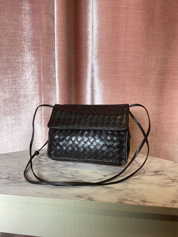 Vintage 1990s BOTTEGA VENETA leather woven intrecciato flap crossbody bag
