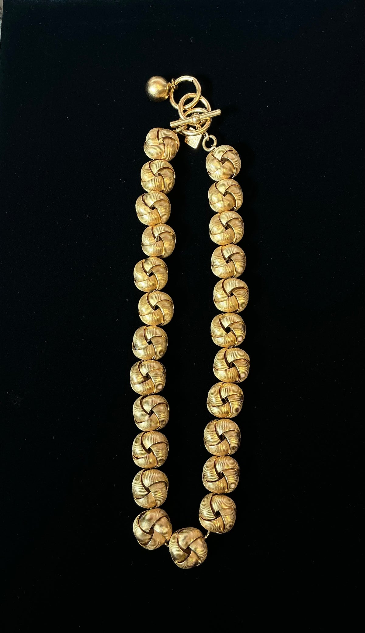 Vintage 1980’s Anne Klein chunky knot chain necklace