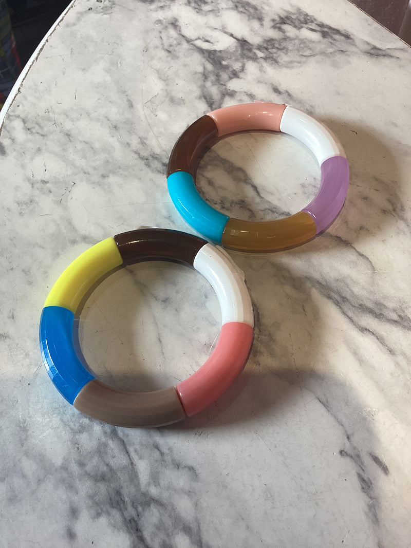 Vintage 1980s multicolor plastic lucite stretch tube bangles