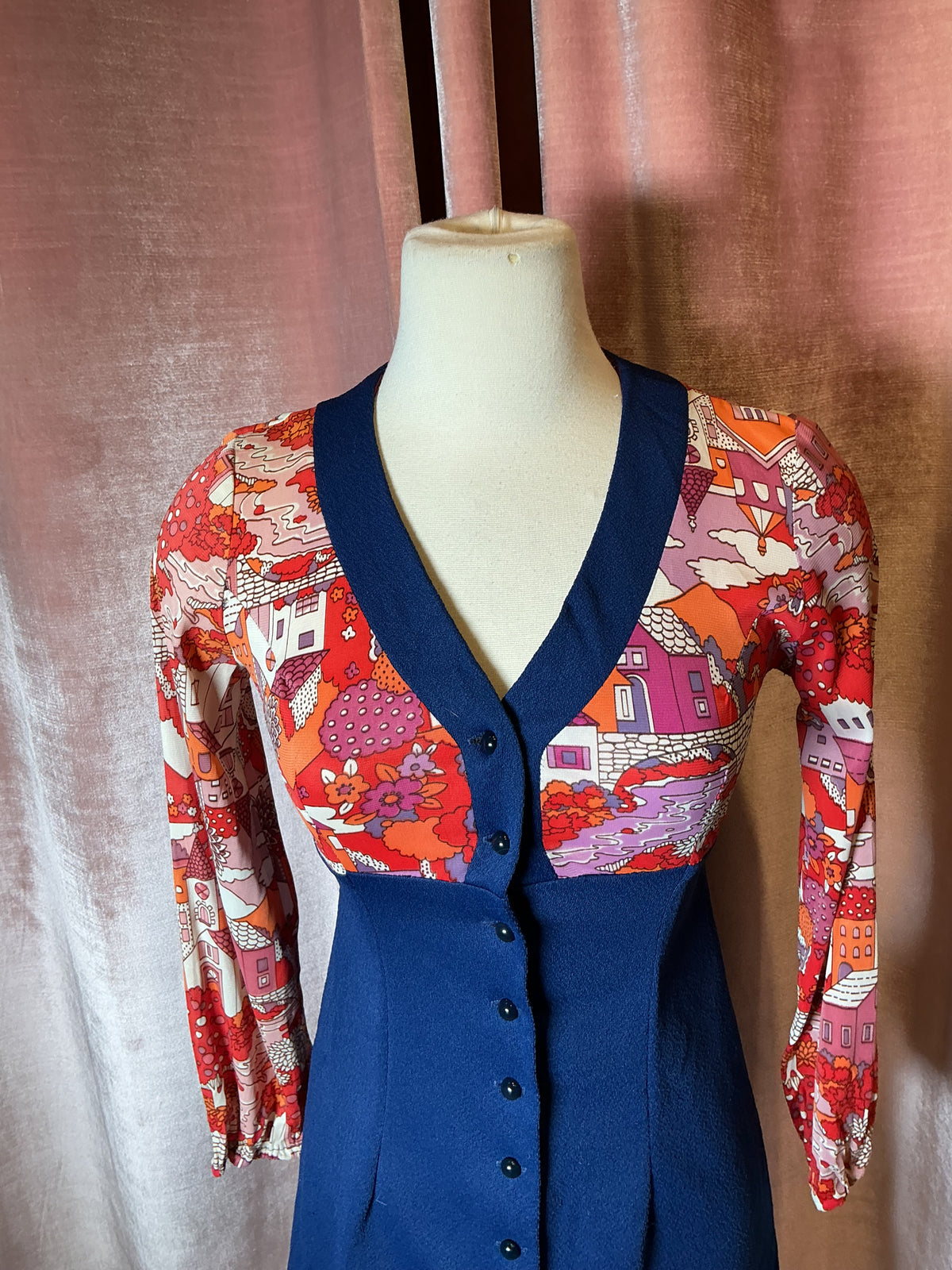 Vintage 70’s novelty print button down mini dress XS