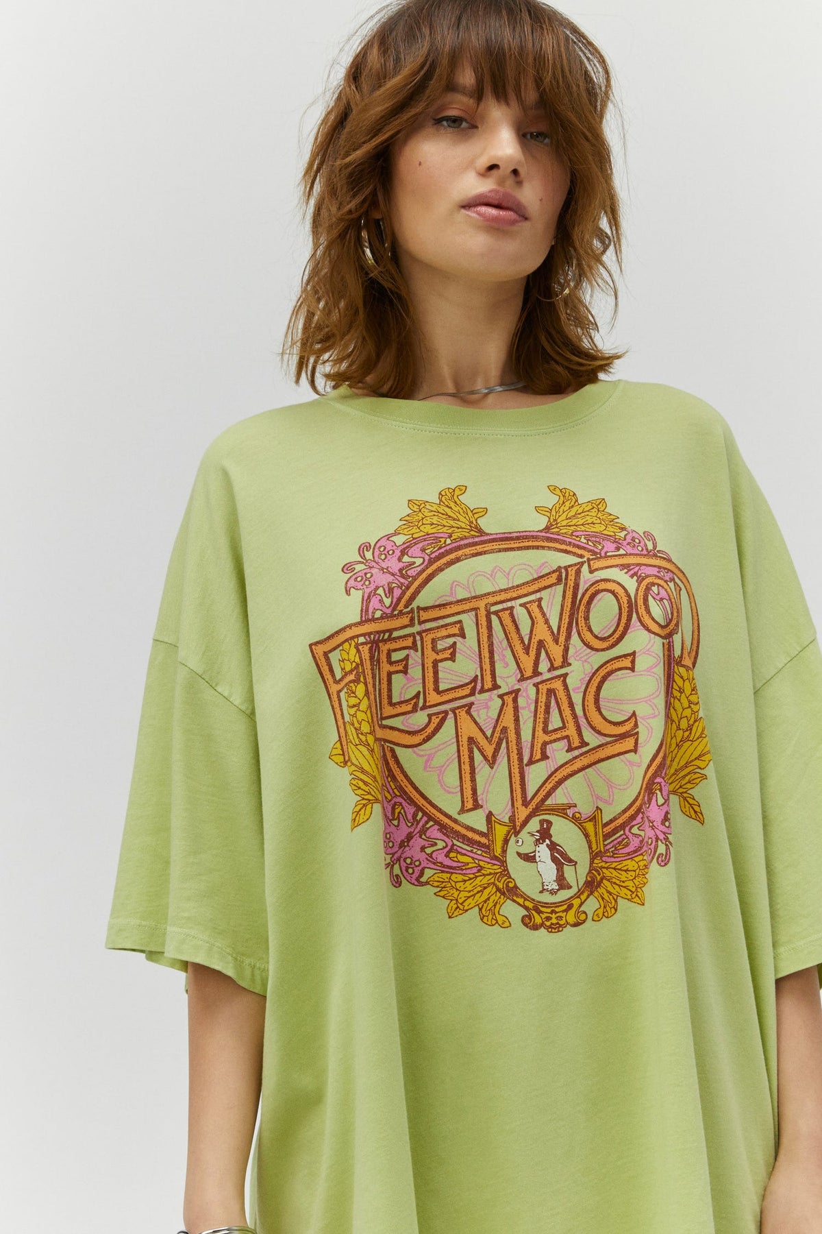 Daydreamer Fleetwood Mac Flower Crest One Size Band Tee
