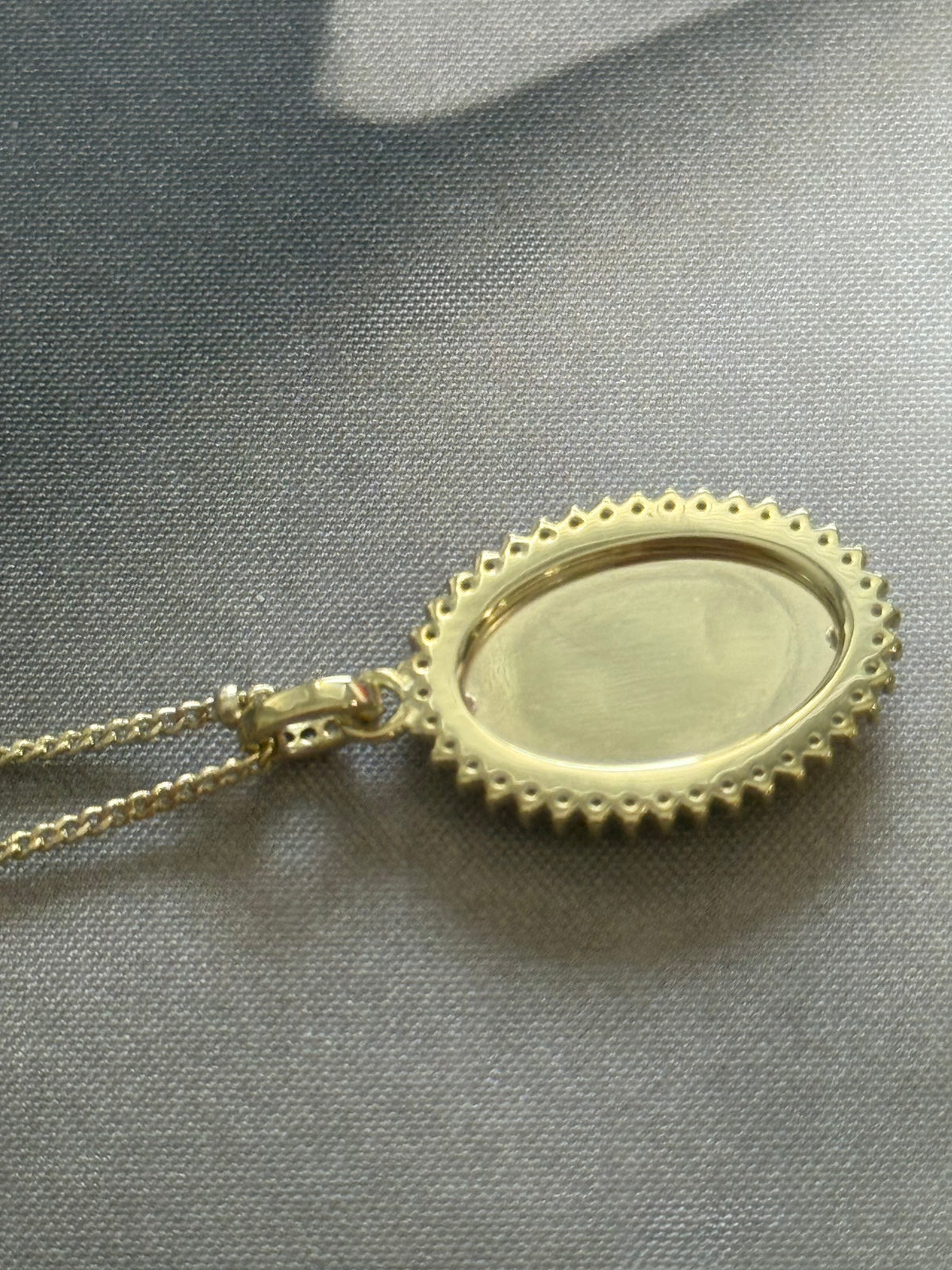 925 Sterling Virgen Maria Faceted Oval Pendant Chain Necklace