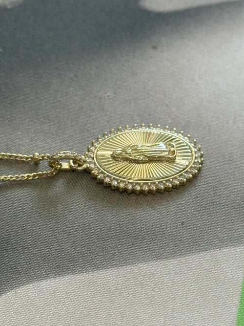 925 Sterling Virgen Maria Faceted Oval Pendant Chain Necklace