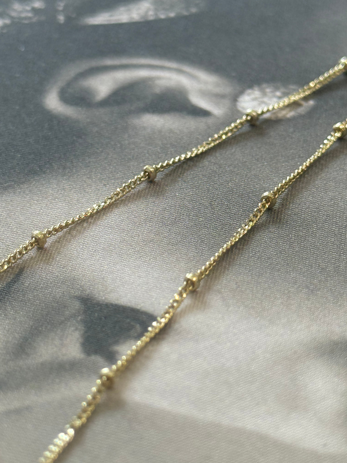 925 Sterling Virgen Maria Faceted Oval Pendant Chain Necklace