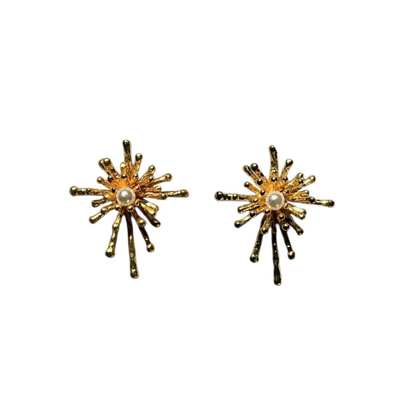 Brass Gold Plated hammered starburst pearl Stud Earrings