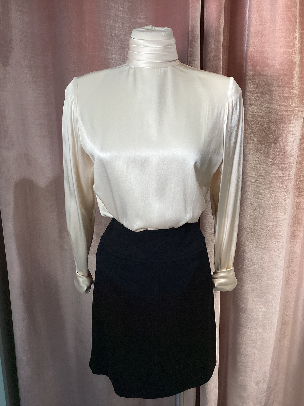 Vintage Y2K Chanel Zipper Slit Mini Length Skirt