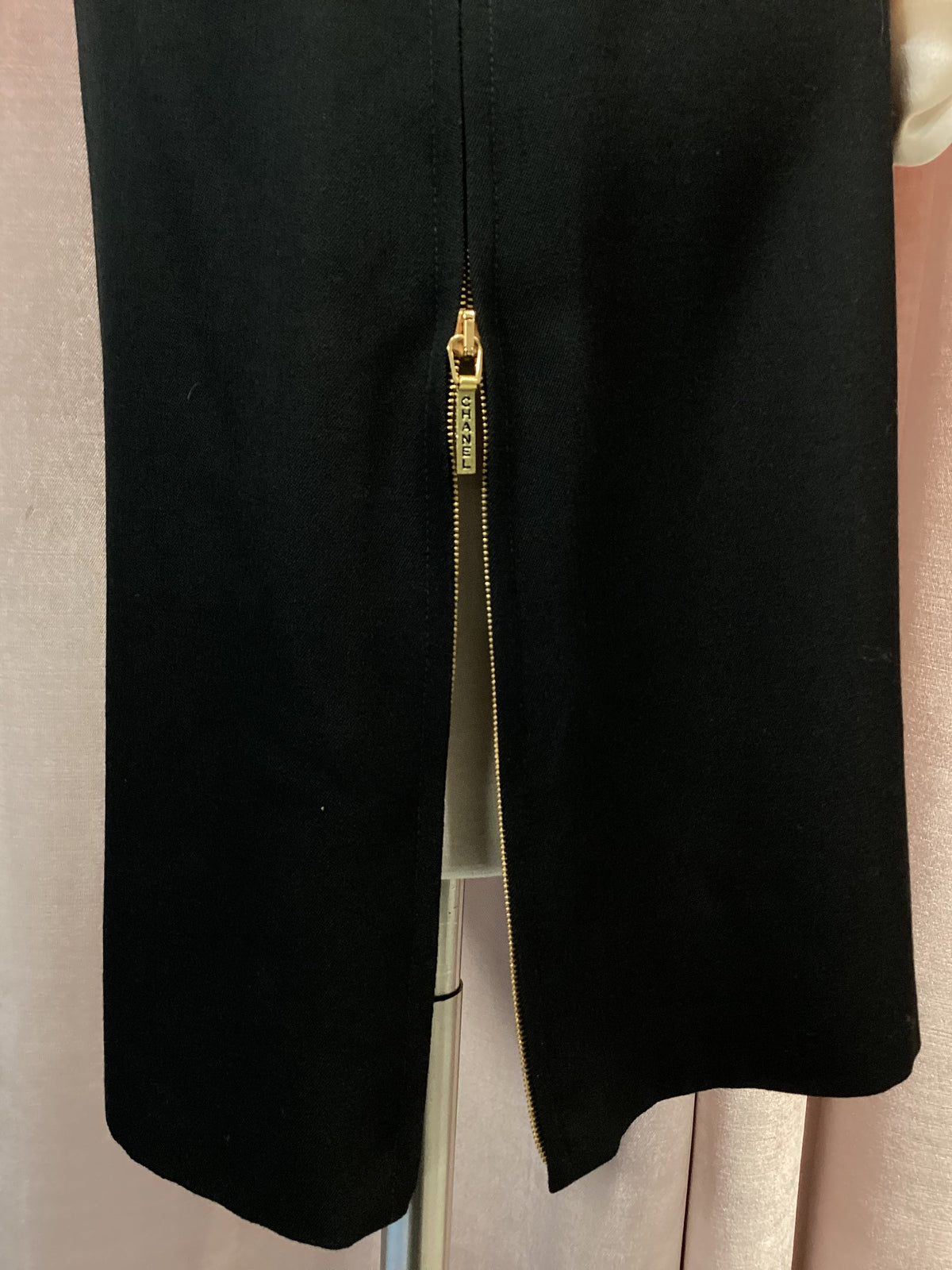 Vintage Y2K Chanel Zipper Slit Mini Length Skirt