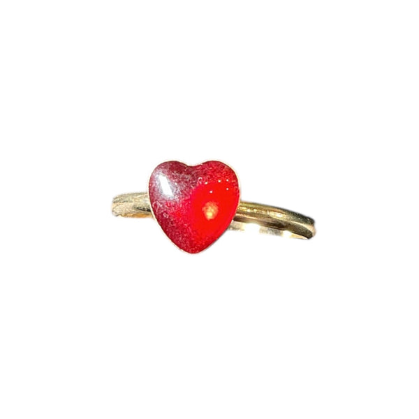 Cabachon Dainty Heart Ring