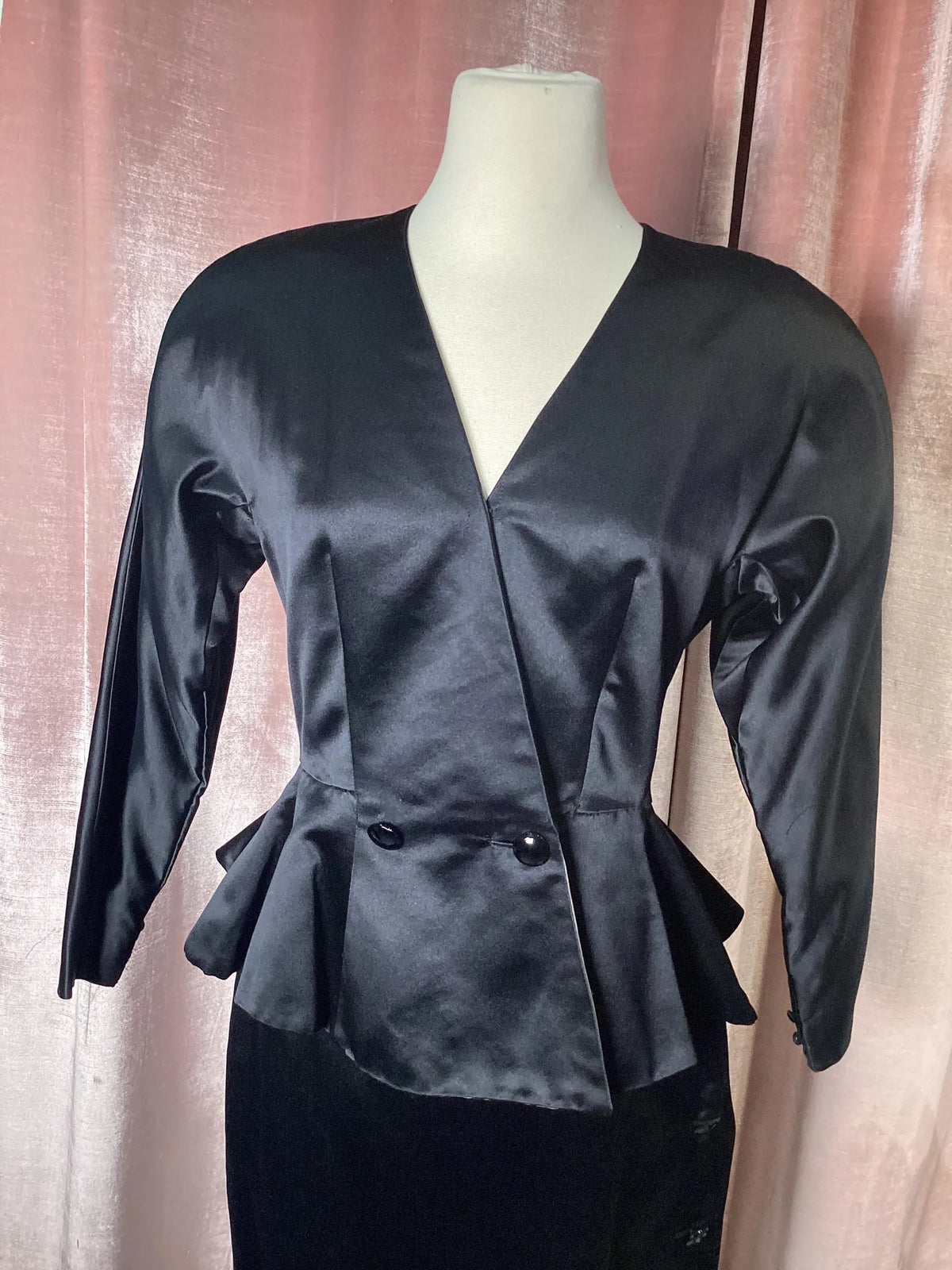 Vintage 1980’s Calvin Klein satin Peplum Drop shoulder 2 pc set