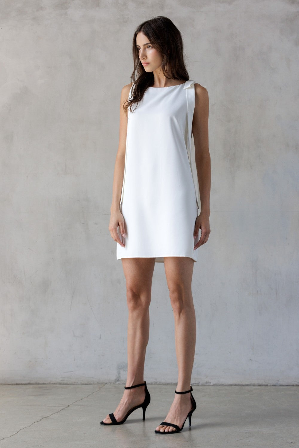 Jackie O Bow a Line Shift Mini dress