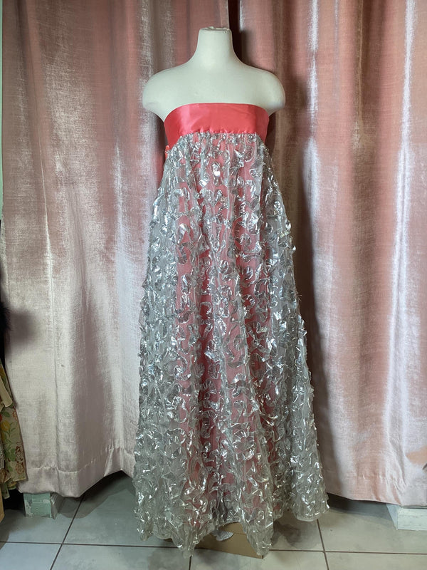 Vintage 1960s Sarmi Metallic strapless lame Tinsel pink bow tent baby doll maxi formal gown party dresses small
