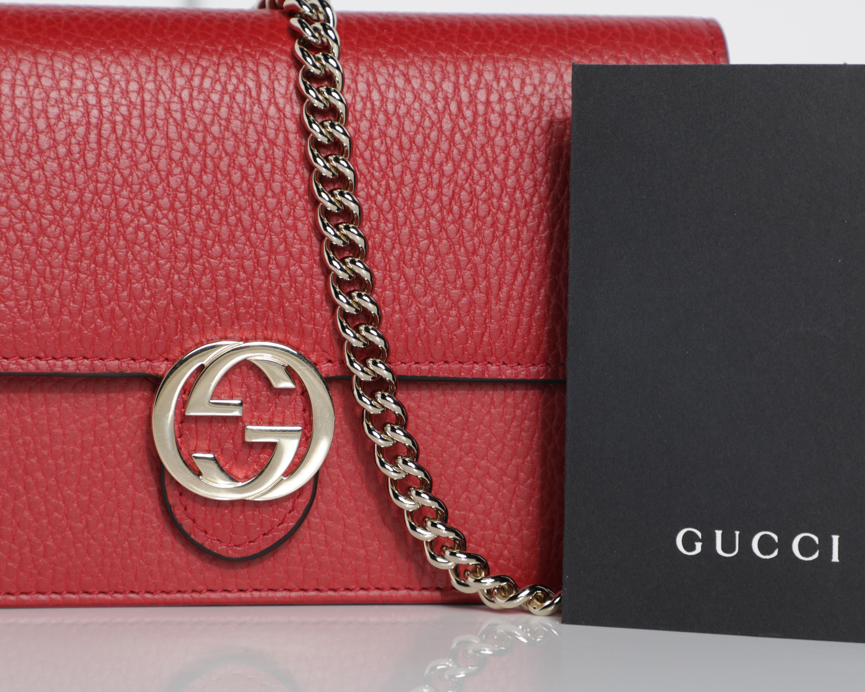 Gucci Wallet on a Chain Interlocking GG Leather Crossbody