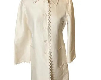 Vintage Oscar de la Renta White Wool Trench Coat with Scalloped Trim S