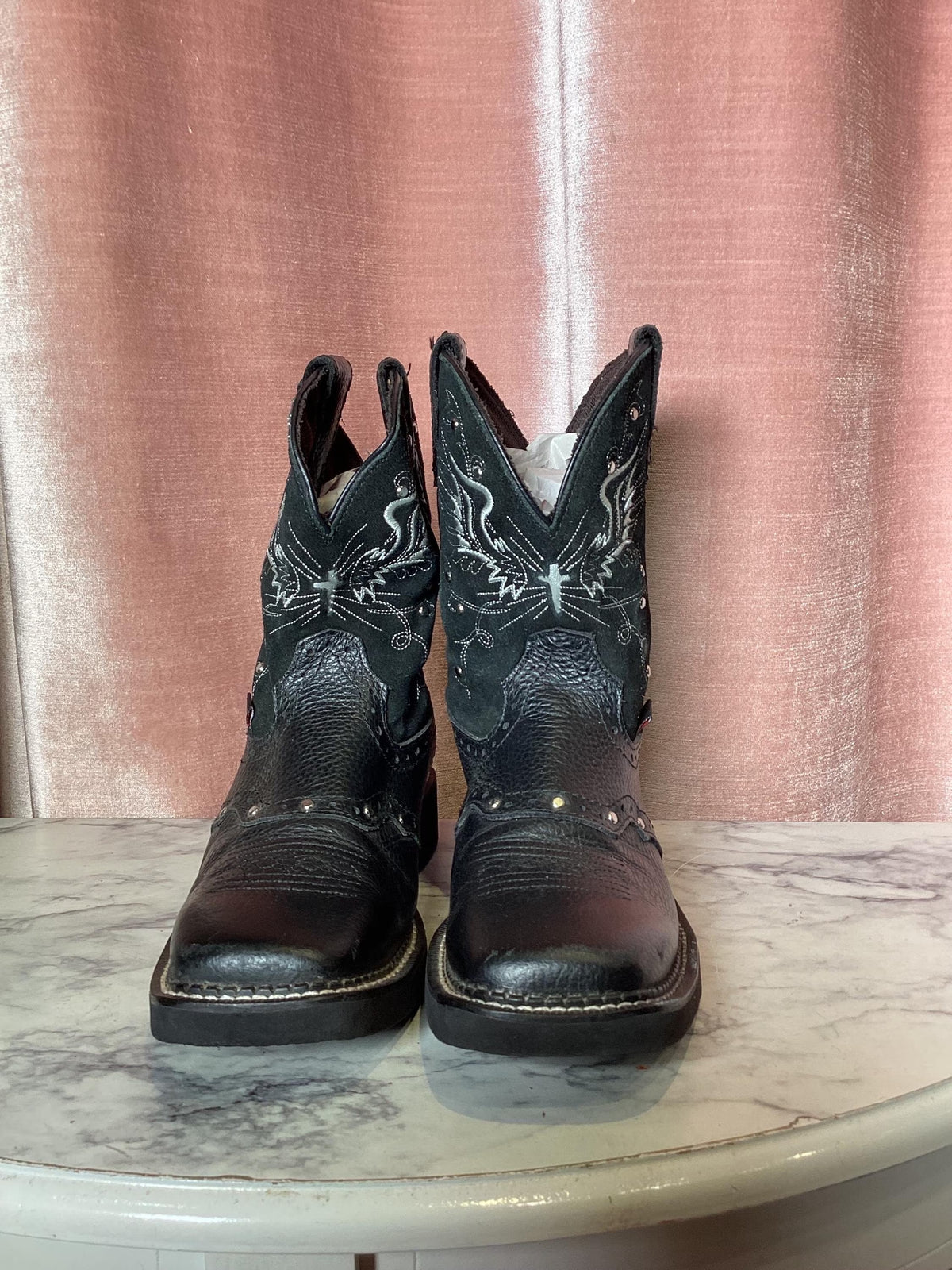 Vintage Y2K Justin Gypsy Mandra Square Toe Studded Accents Embroidered Wings Flat Western Lug Rubber Sole Cowgirl Boots - 5 1/2 | 6