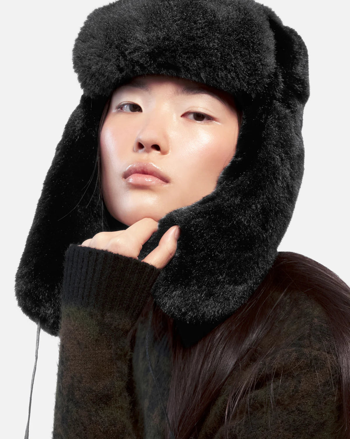 Kangol Black Faux Fur Trapper – Mint Market display picture 3