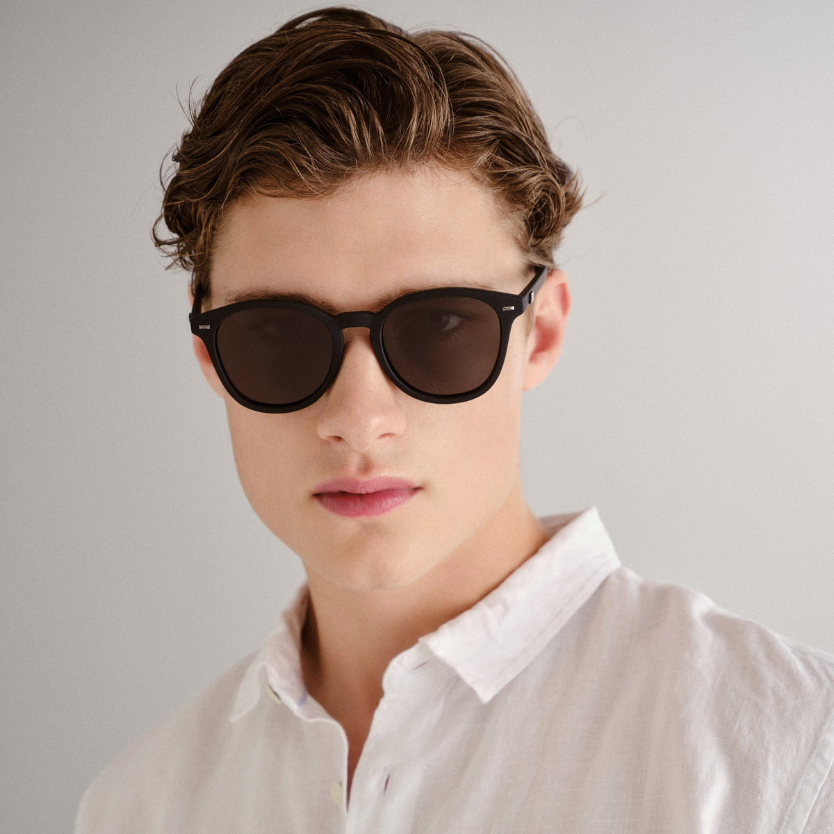 Bandwagon Unisex Round Matte Sunglasses - Black Rubber