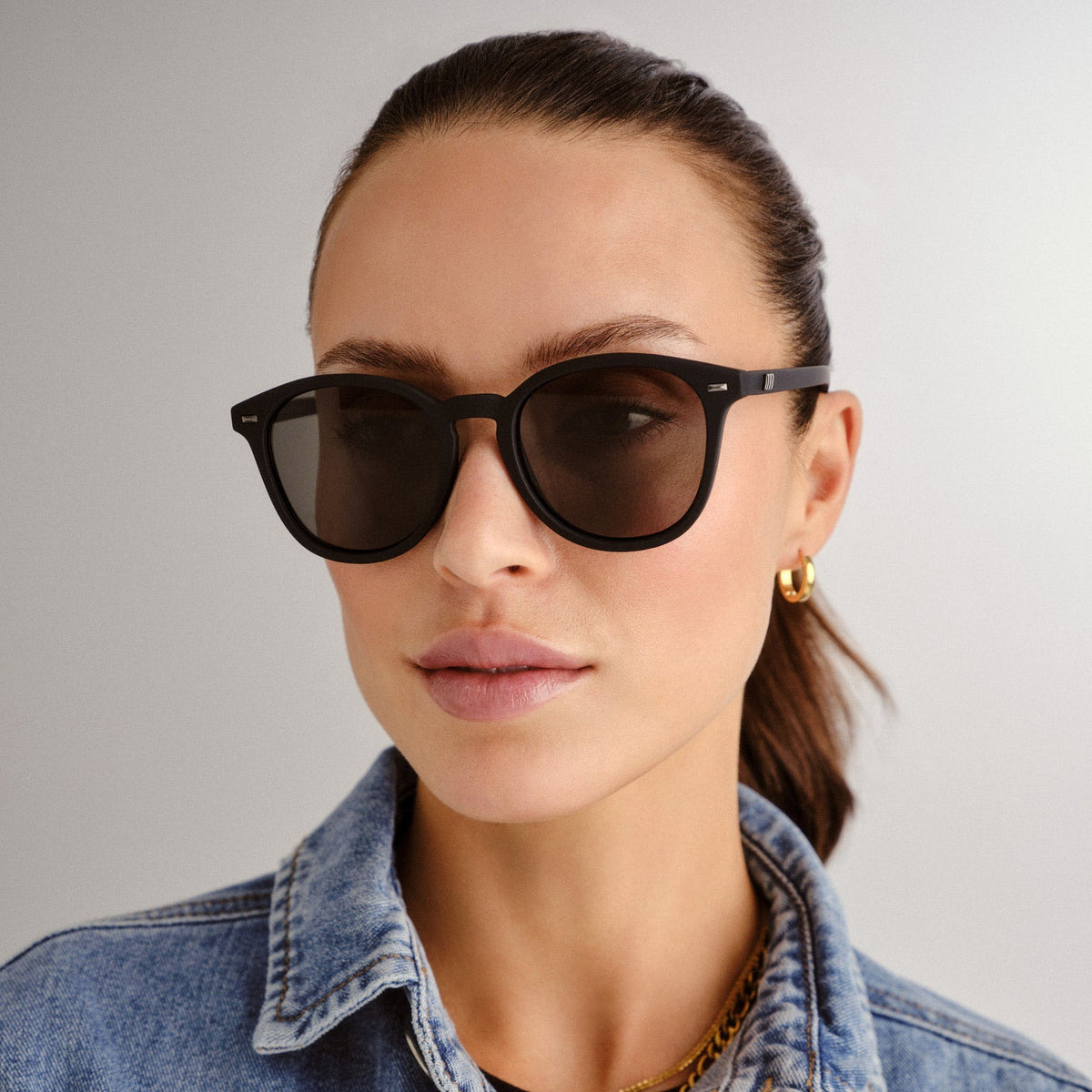 Bandwagon Unisex Round Matte Sunglasses - Black Rubber