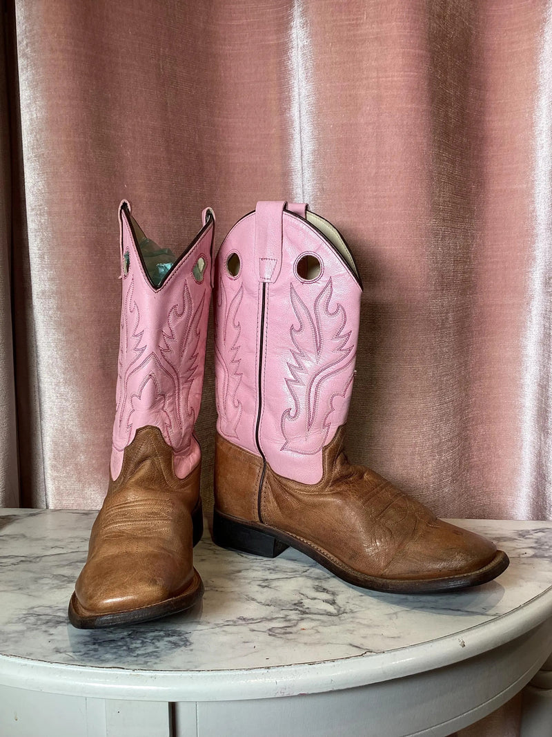 Vintage Y2K Flame Stitch Pull On Pink & Brown Distressed Leather Flat Square Toe Rodeo Western Cowgirl Boots Women's Size 8