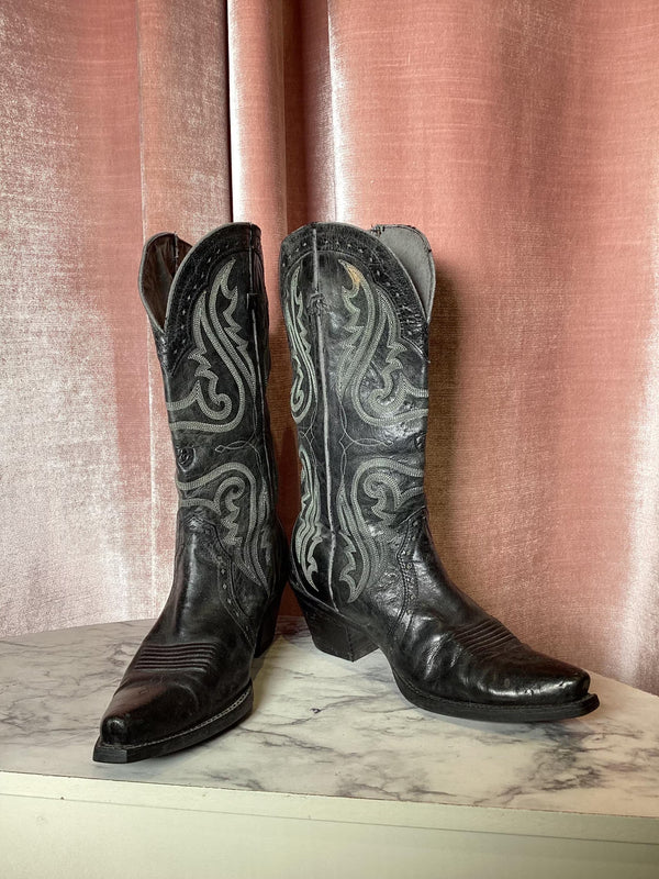 Vintage 1990’s Y2K Ariat Heritage Black Leather Intricate Stitching X Western Point Toe Cowgirl Boots Size 8