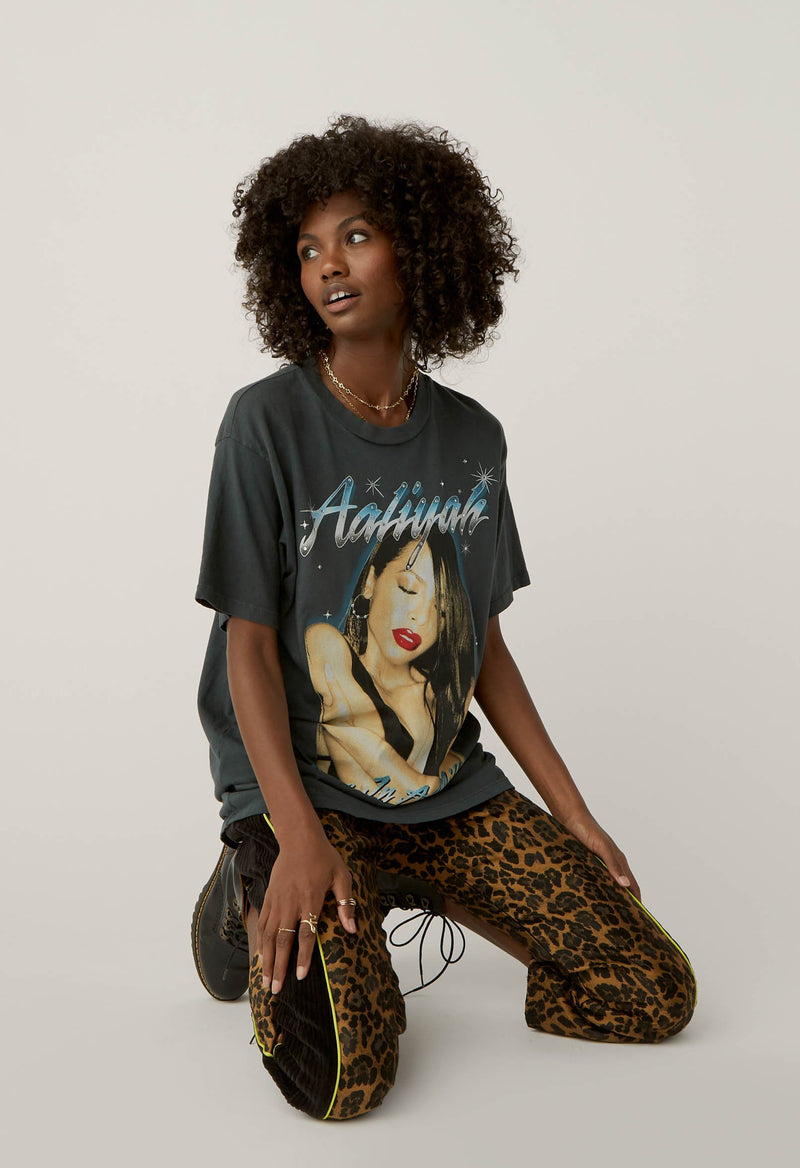 Tub Afgekeurd Jabeth Wilson Daydreamer - Aaliyah One in a Million T-Shirt – Mint Market
