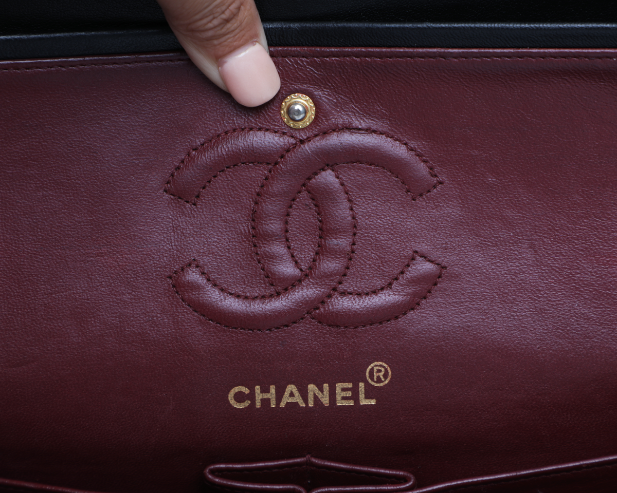 Chanel 1998 Vintage Beige Caviar Small Classic Double Flap Bag 24k GHW –  Boutique Patina