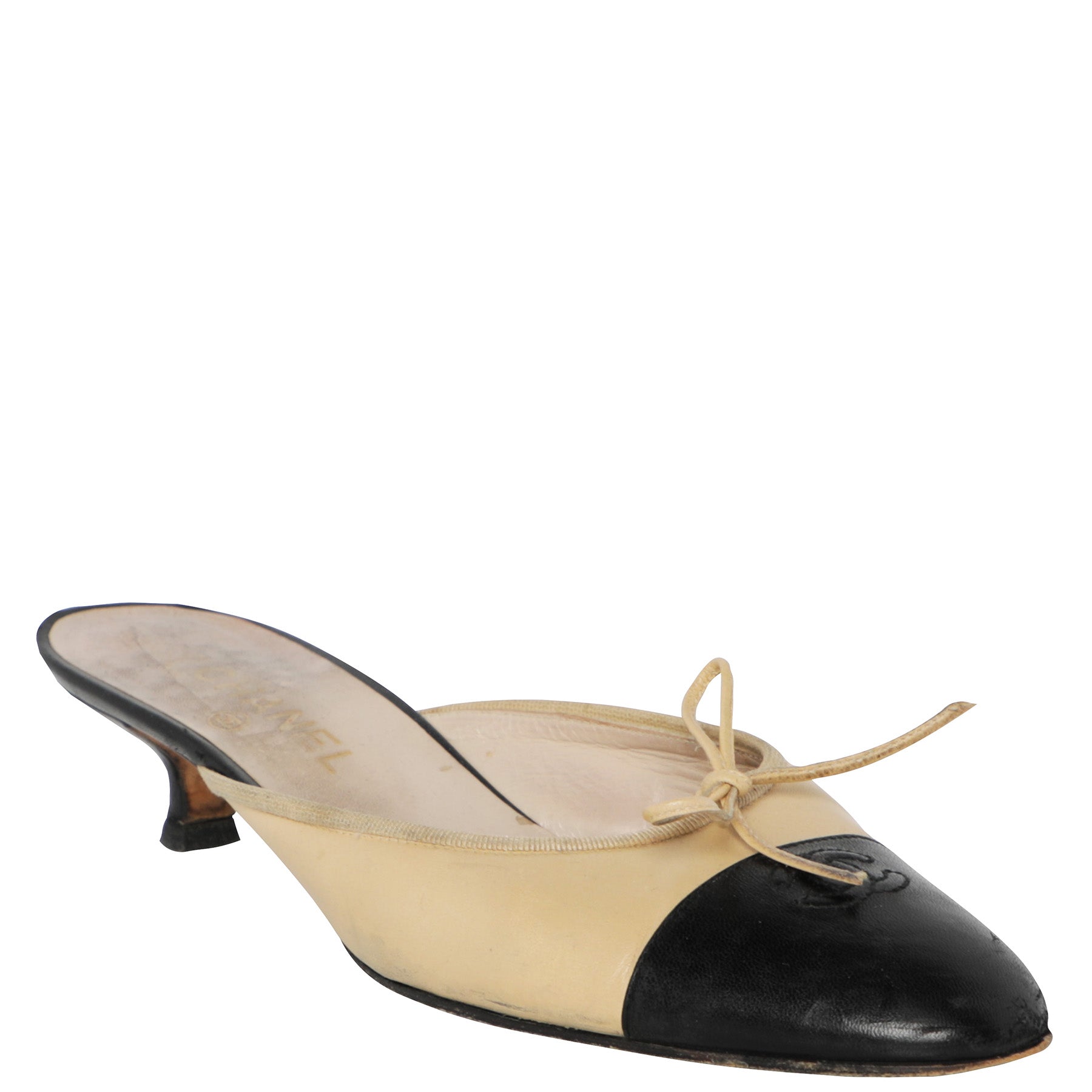 Chanel Classic Beige Leather & Black Cap Toe Heel Shoes US 8 UK 5  Vintage Chanel